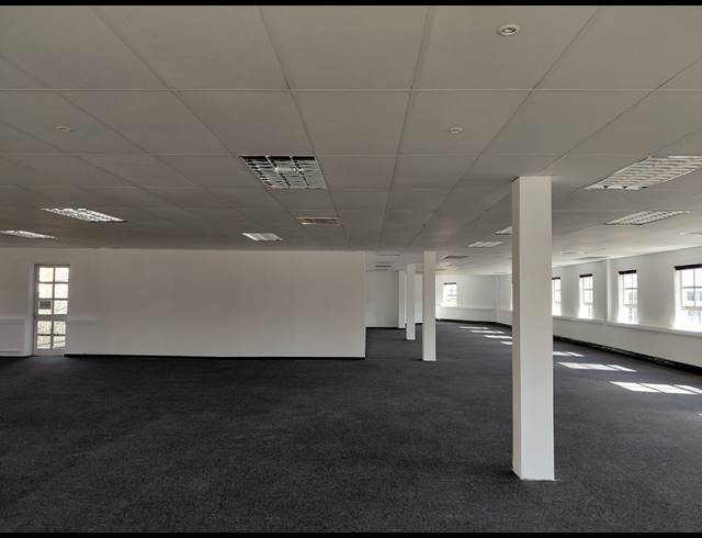 362M² OFFICE TO LET IN FOURWAYS